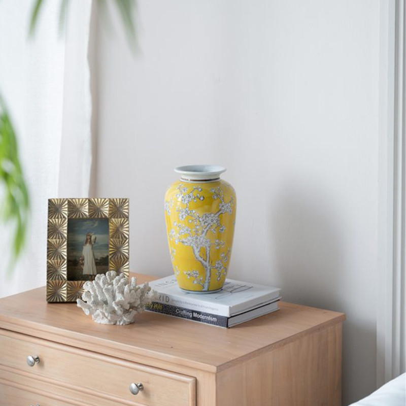 Artekko Artekko Giallo Κίτρινο Διακοσμητικό Βάζο με Λουλούδια από Πορσελάνη (15.5x15.5x27)cm 60965