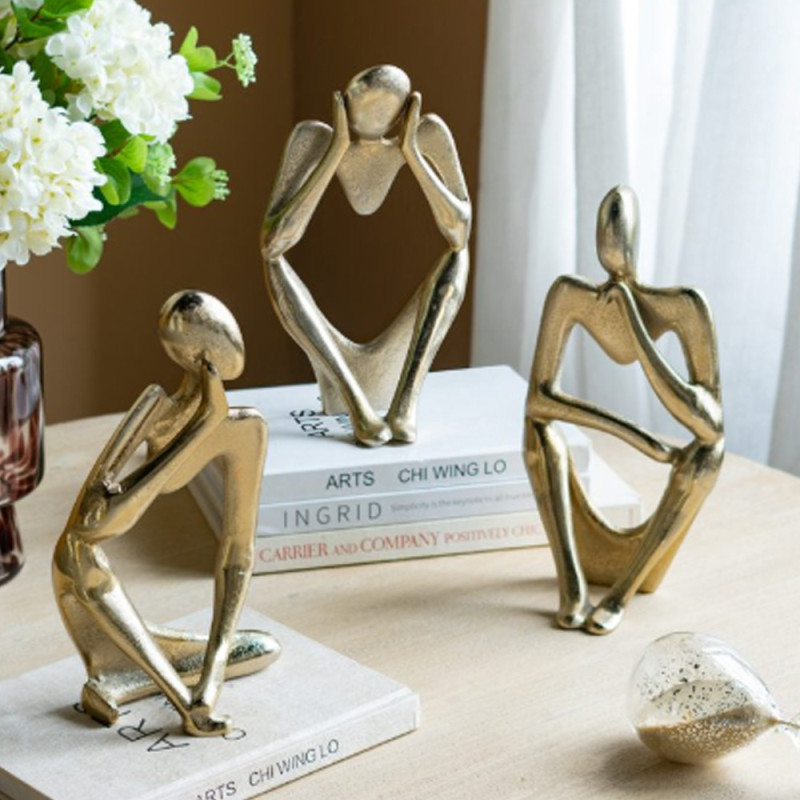 Artekko Artekko Figurine Χρυσό Μεταλλικό Επιτραπέζιο Διακοσμητικό Γλυπτό με Φιγούρα (15x10x28)cm 86816