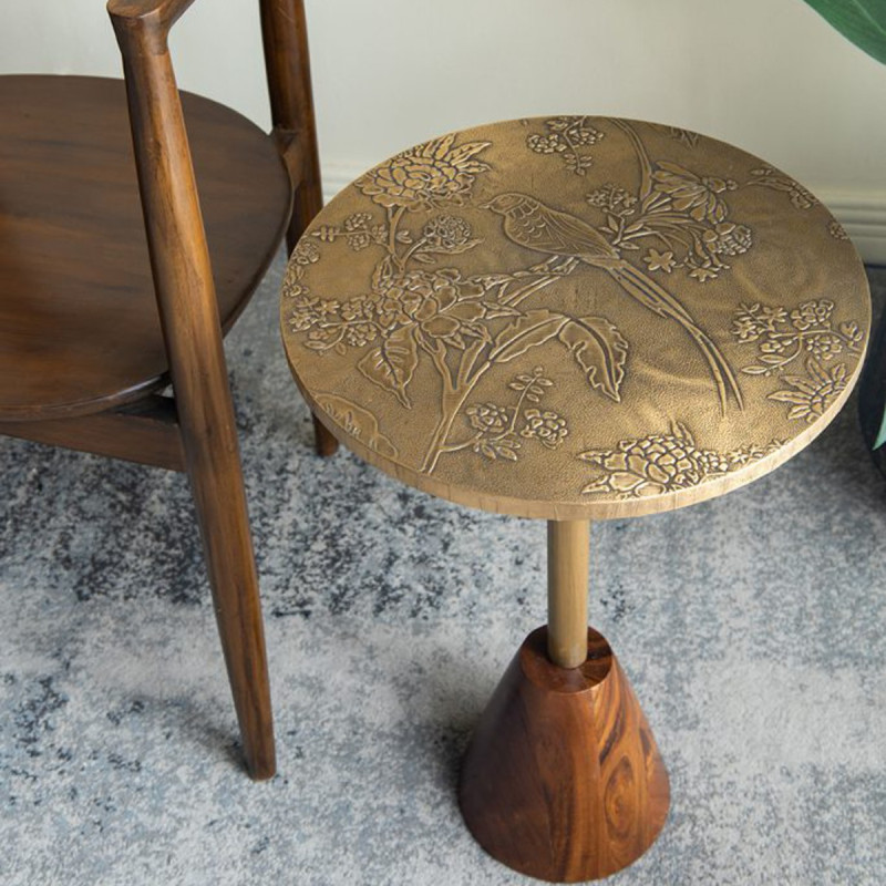 Artekko Artekko Orion Καφέ Ξύλινο Βοηθητικό Τραπέζι με Ανάγλυφα Χρυσά Σχέδια (38.1x38.1x56)cm D8237