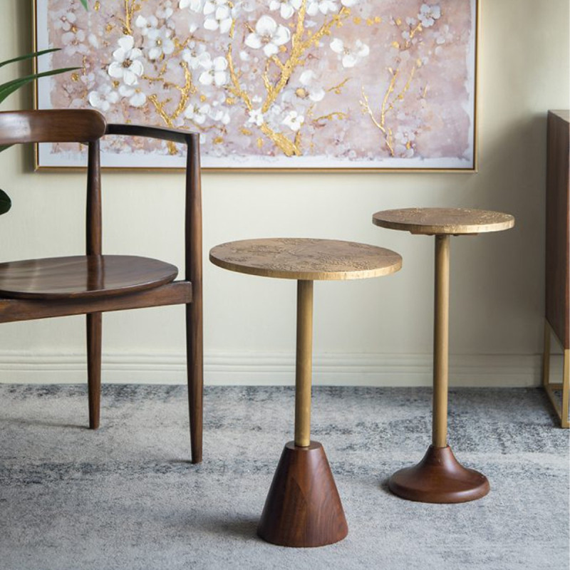 Artekko Artekko Orion Καφέ Ξύλινο Βοηθητικό Τραπέζι με Ανάγλυφα Χρυσά Σχέδια (38.1x38.1x56)cm D8237