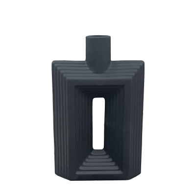 ΔΙΑΚΟΣΜΗΤΙΚΟ ΚΕΡΑΜΙΚΟ ΒΑΖΟ ΜΑΥΡΟ - ΟΡΘΟΓΩΝΙΕΣ ΔΙΑΒΑΘΜΙΣΕΙΣ ΜΕ ΤΡΥΠΑ - 18.5x7x31cm 30/KIB