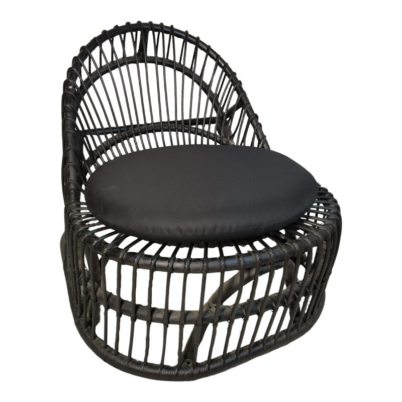 Πολυθρόνα Tromso paakoworld pe rattan σε μαύρη απόχρωση με μαύρο μαξιλάρι 80x85x98εκ